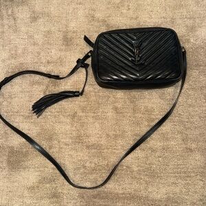 SAINT LAURENT MATELASSE MONOCHROME LOU CAMERA BAG